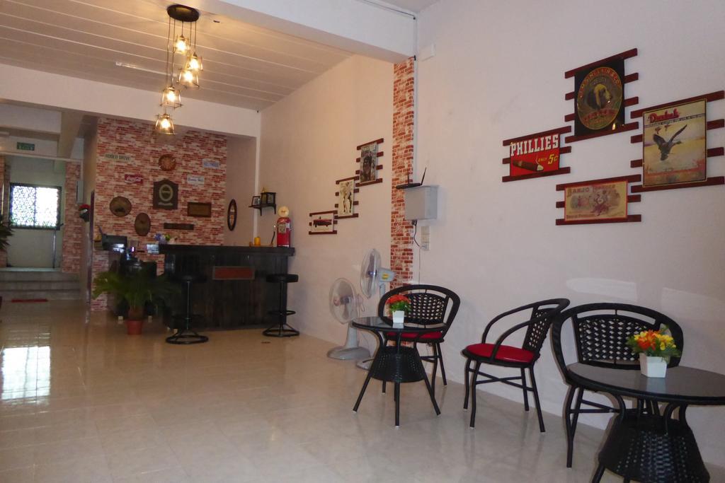 Breezy House Apartment Jomtien Beach Exterior photo