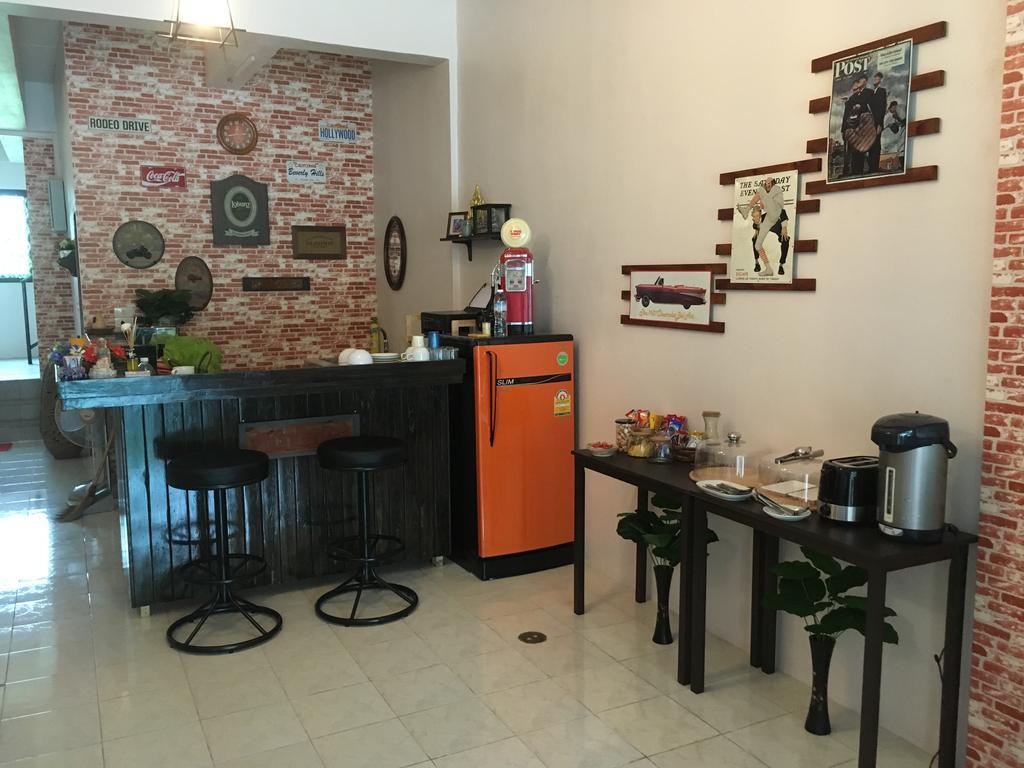 Breezy House Apartment Jomtien Beach Exterior photo