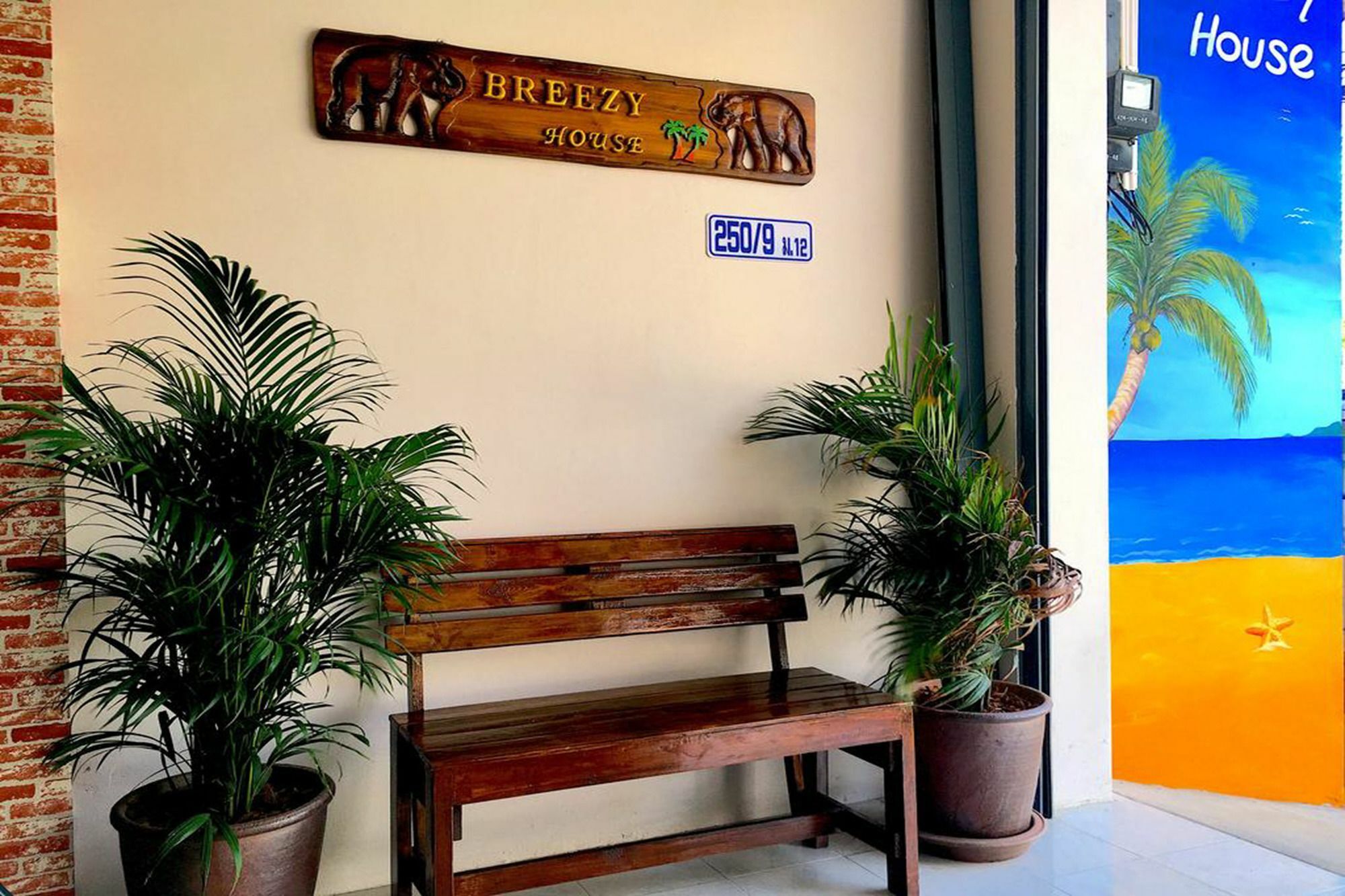 Breezy House Apartment Jomtien Beach Exterior photo