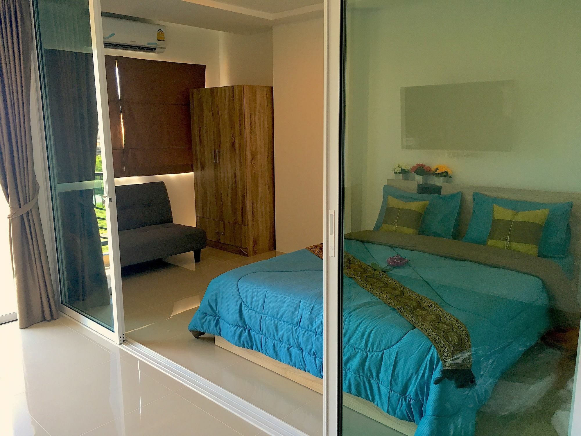 Breezy House Apartment Jomtien Beach Exterior photo