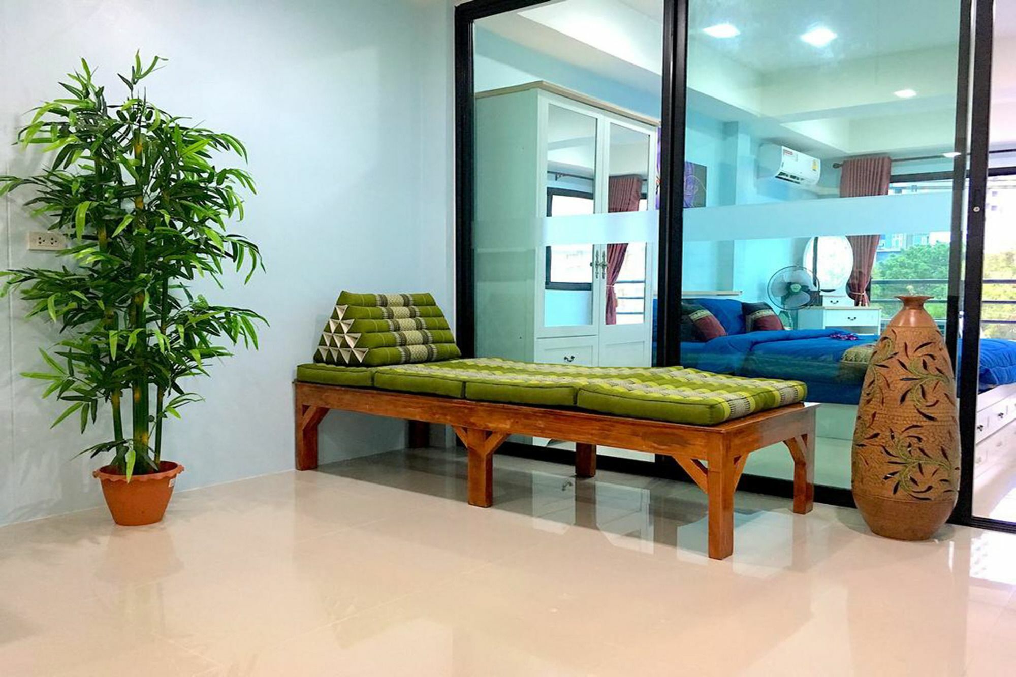 Breezy House Apartment Jomtien Beach Exterior photo